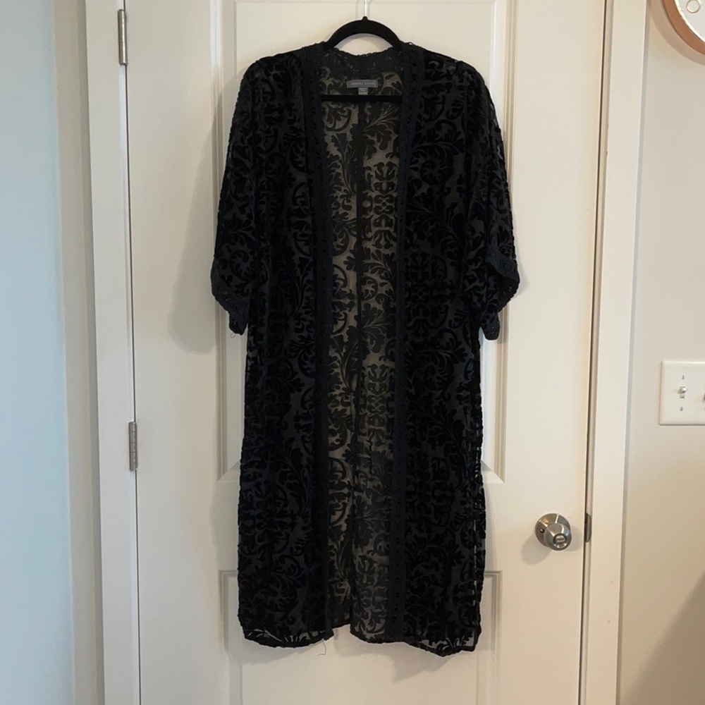 Kendall & Kylie black kimono